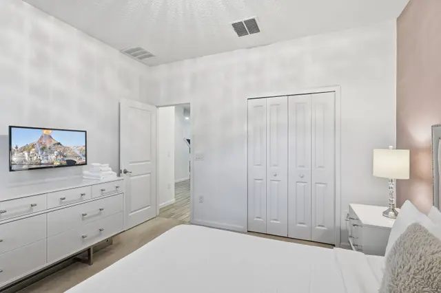 8 Quartos em Orlando | Cozinha + Espaço Total em Kissimmee, foto 4