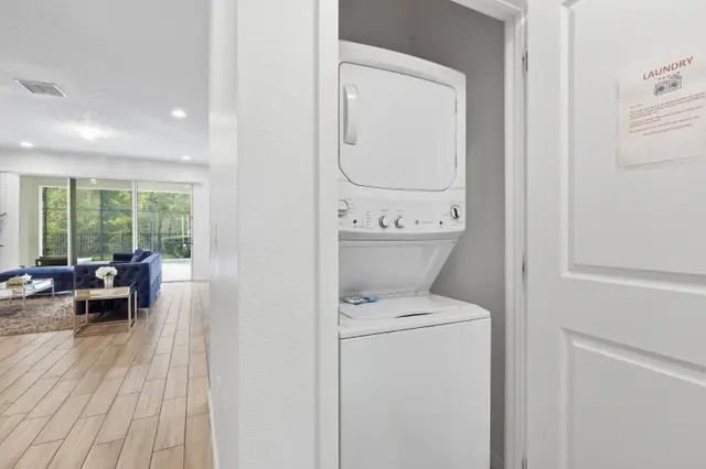 8 Quartos em Orlando | Cozinha + Espaço Total em Kissimmee, foto 5