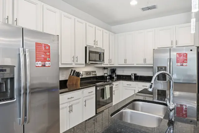 8 Quartos em Orlando | Cozinha + Espaço Total em Kissimmee, foto 6