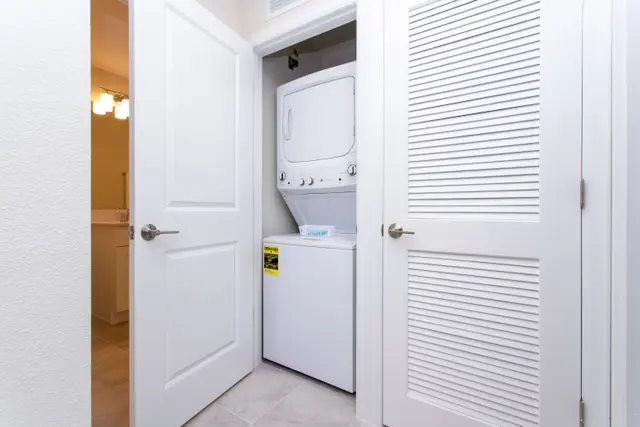 Apartamento em Kissimmee com vista para piscina em Kissimmee, foto 18