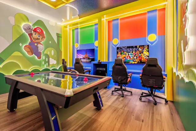 Casa Luxo c/ Quartos Temáticos | Perto SeaWorld em Orlando, foto 6