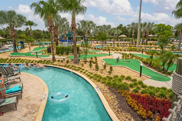 Rio lento do Storey Lake Resort, Kissimmee, Flórida
